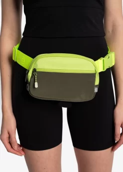 LOLE Jamie Belt Bag - Allure -Urban Fit Shop LAW0889 Y115 3 1900x scaled