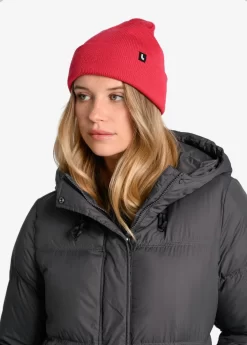 LOLE Everest Slouchy Beanie - Cerise -Urban Fit Shop LAW0905 K742 4 1900x scaled