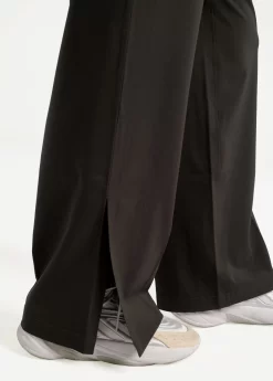 LOLE Connect Wide Leg Pants - Olive -Urban Fit Shop LSW4268 BB03 7 1900x scaled