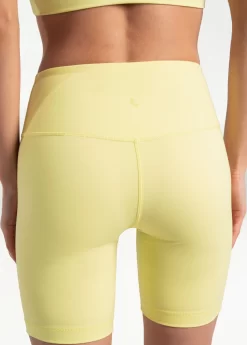 LOLE Comfort Stretch Biker Shorts - Daiquiri -Urban Fit Shop LSW4283 V781 3 1900x scaled