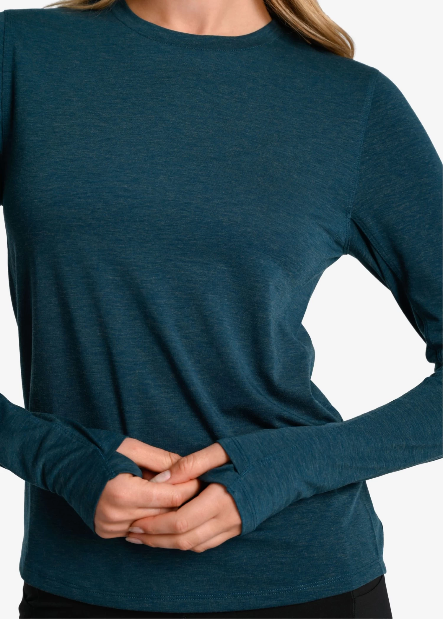 LOLE Performance Wool Moisture-wicking Long Sleeve - Fjord Blue 4 LOLE Performance Wool Moisture-wicking Long Sleeve - Fjord Blue - Image 4