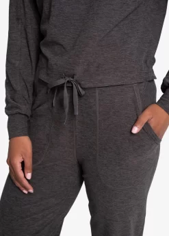 LOLE Om Tech Joggers - Magnet Heather -Urban Fit Shop LSW4403 G471 6 1900x scaled