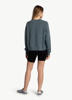 LOLE Chalet Long Sleeve Shirt - Ash Heather -Urban Fit Shop LSW4453 G922 3 1900x scaled