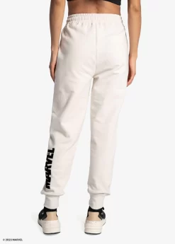 LOLE Easy Fleece Jogger - Marvel Cream Icone -Urban Fit Shop LSW4511 W443 4 1900x scaled