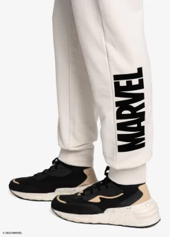 LOLE Easy Fleece Jogger - Marvel Cream Icone -Urban Fit Shop LSW4511 W443 7 1900x scaled