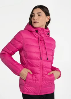 LOLE Emeline Down Jacket - Rhubarb 11 LOLE Emeline Down Jacket - Rhubarb -Urban Fit Shop LUW0860 K765 4 1900x scaled