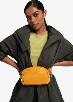 LOLE Piper Oversized Rain Jacket - Olive -Urban Fit Shop LUW0870 BB03 8 1900x scaled