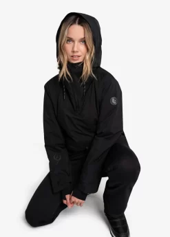 LOLE Olympia Oversized Insulated Jacket - Black -Urban Fit Shop LUW0903 N415 6 1900x scaled
